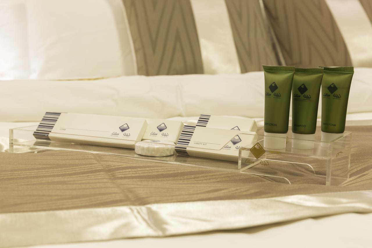 Ayam Lilian Aparthotelブライダ エクステリア 写真