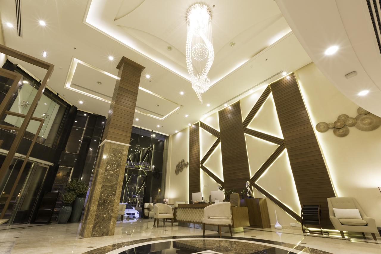 Ayam Lilian Aparthotelブライダ エクステリア 写真